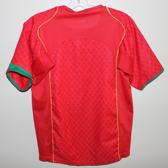 3/$118❤️mint Nike PORTUGAL 2004-05 home shirt soccer jersey Kids XL 164-176cm - Picture 9 of 9